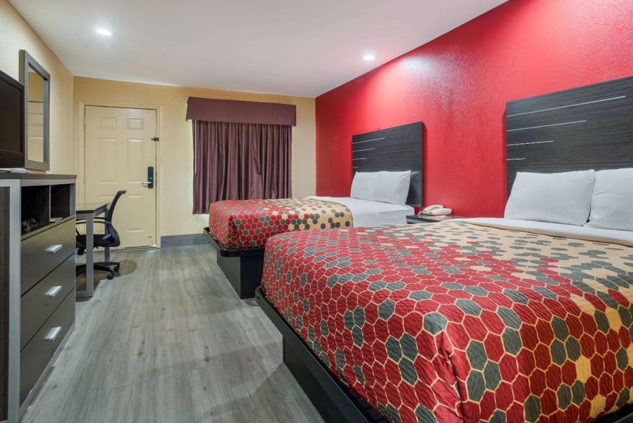 Econo Lodge Lake Charles University Area Eksteriør bilde