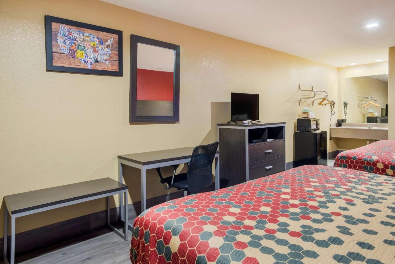 Econo Lodge Lake Charles University Area Eksteriør bilde