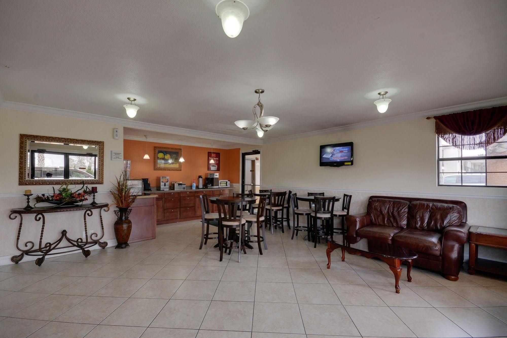 Econo Lodge Lake Charles University Area Eksteriør bilde